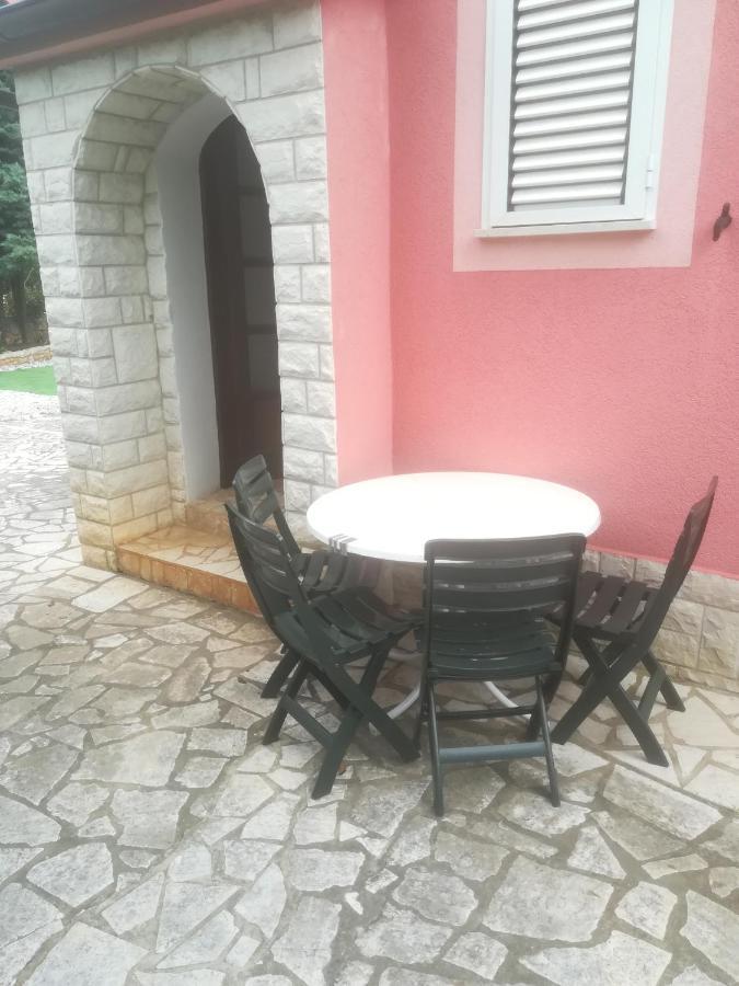 Villa Edward Premantura Exterior foto